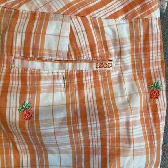 Vintage Izod top and Bermuda shorts w/ pockets. - Picture 7 of 10